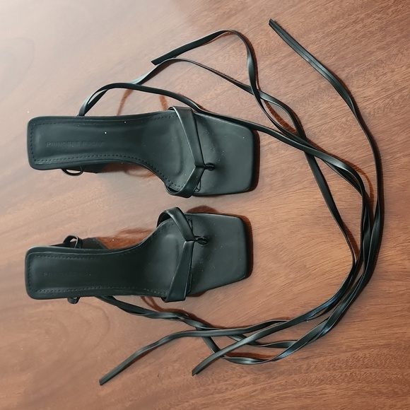 Princess Polly Shoes - Prncess Polly strappy heels. EUC. Worn once